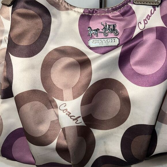 Coach Maggie Signature Multicolor Shoulder Bag Women's Handbag - Picture 4 of 15